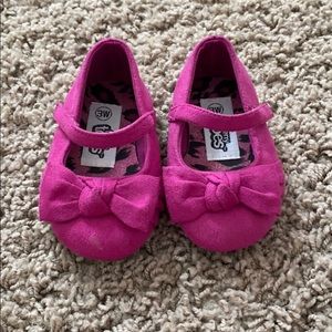 Pink baby shoes.